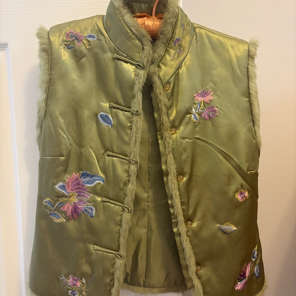 SILK VEST - Green silk vest with beautiful embroidery.  Size L.